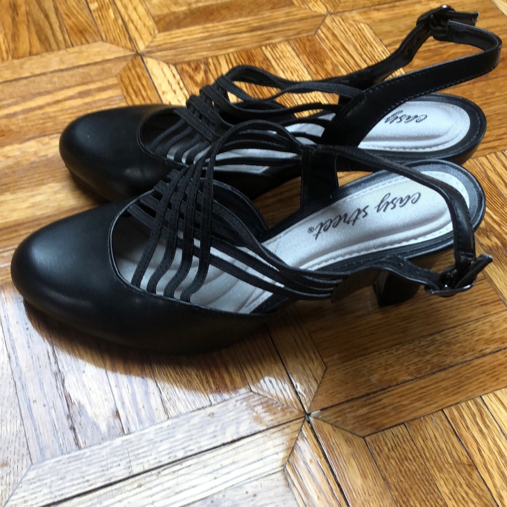 Woman Black High Heel Shoes
